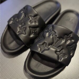 Louis Vuitton Men’s Black Embossed Waterfront Mule Slide Sandals